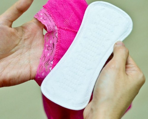 Причины задержки месячных: почему менструации не начинаются вовремя?