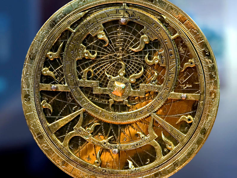Астролябия - это древний астрономический инструмент