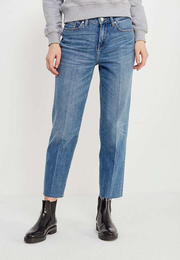 С чем носить джинсы-бойфренды?