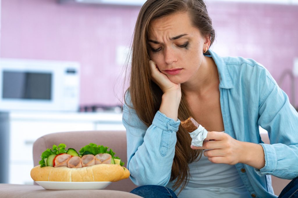 Компульсивное переедание: как бороться с неконтролируемым рпп — 5 шагов