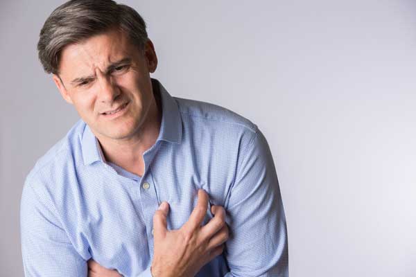 Сердечный кашель: причины, симптомы и лечение