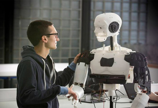 Роботы и робототехника перспективный тренд современности.