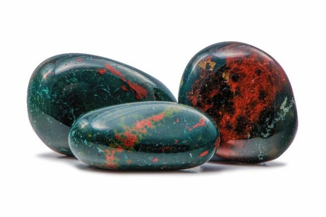 Яшма: свойства камня лечебные и магические :: syl.ru