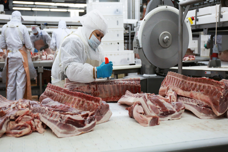 Механическая обвалка мяса: технология, оборудование. цех обвалки мяса :: businessman.ru