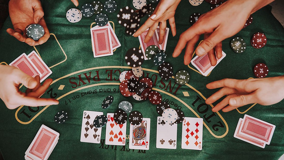 Стрит в покере – что это за комбинация, варианты составления, стратегия розыгрыша