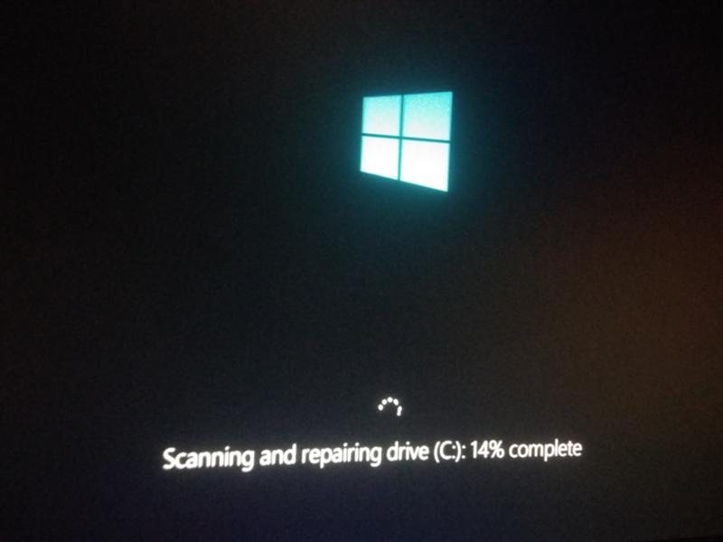 Repairing drive перевод. Scanning and repairing Drive. Scanning and repairing Drive c Windows 10. Scanning and repairing Drive c что это такое. Scanning and repairing Drive Stuck.