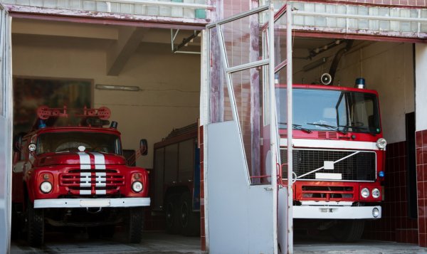 Пожарный автомобиль первой помощи